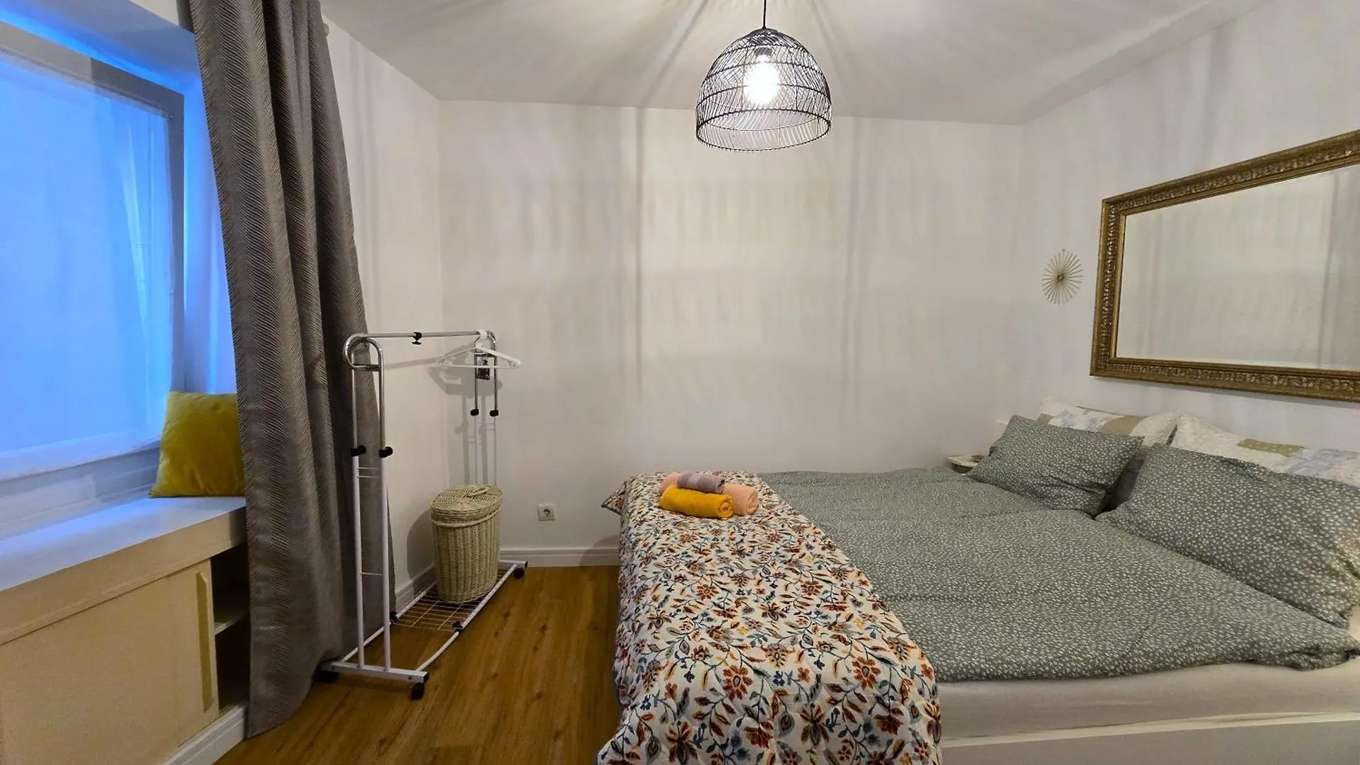 Seven - Two-Bedroom Apartment Rovinj