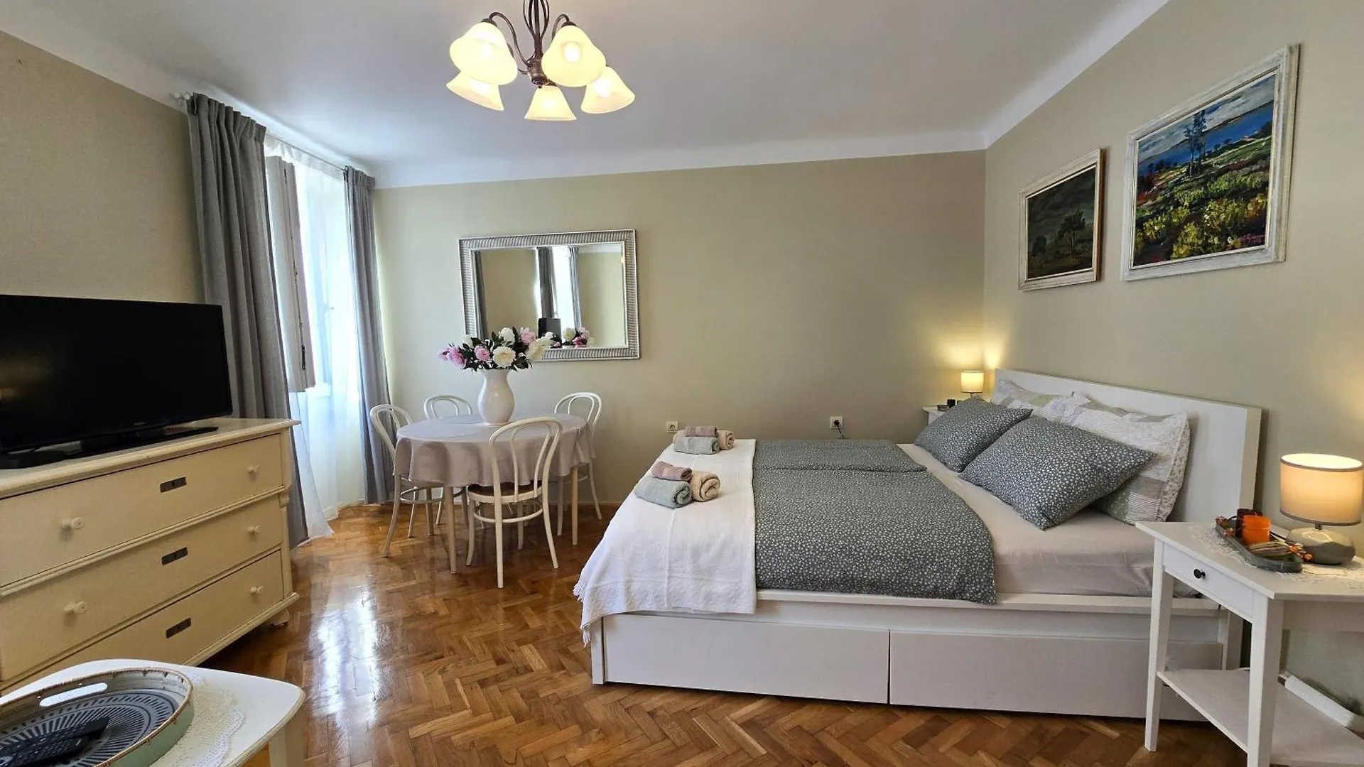 Seven - Two-Bedroom Apartment Rovinj Kroatien