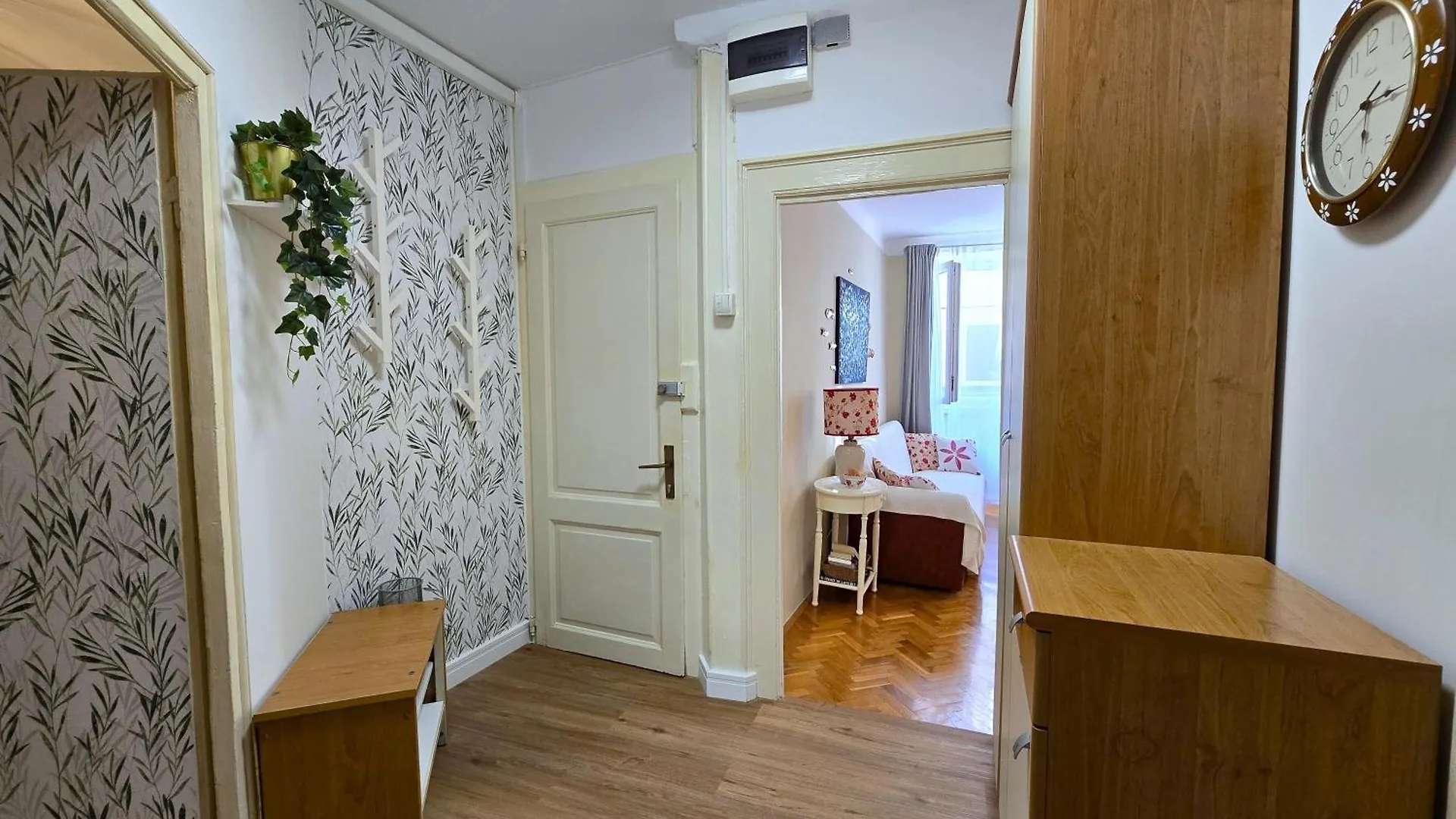 Seven - Two-Bedroom Apartment Rovinj